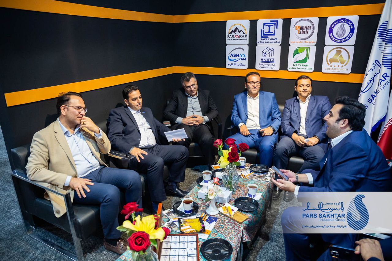 گزارش تصویری – سری دوم// سومین روز حضور “صنایع معدنی و فولادی گروه صنعتی پارس ساختار”  در نمايشگاه تبریزمتافو   💎شرکت های صنایع فولاد شهریار تبریز، ذوب نورد توانارام، معدنی فرنارام و بازرگانی آشنارام از شرکت های زیر مجموعه گروه صنعتی پارس ساختار تا روز یکشنبه  ۲۷ مهرماه از ساعت ۱۴ الی ۲۱ در محل مرکز نمایشگاه های دائمی تبریز، سالن امیرکبیر، میزبان بازدید کنندگان محترم هستند.