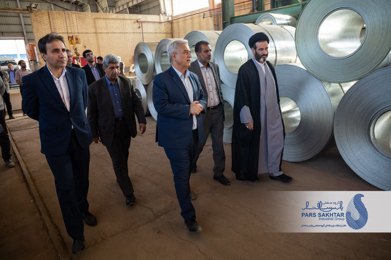 گزارش تصویری//بازدید جمعی از نمایندگان مجلس شورای اسلامی و عضو کمیسیون صنایع و معادن از شرکت های پارس ساختار و فولاد شهریار تبریز با حضور مهندس اباذر رئیس هیئت عامل گروه صنعتی پارس ساختار