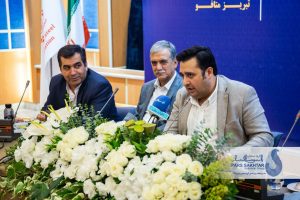 گزارش تصویری // نشست خبری دکتر نواده اباذر مدیر ارشد اجرایی گروه صنعتی پارس ساختار و رئیس انجمن فولاد آذربایجان در آستانه بیست و دومین دوره نمایشگاه بین المللی تبریز متافو در سالن آمفی تئاتر هتل گسترش