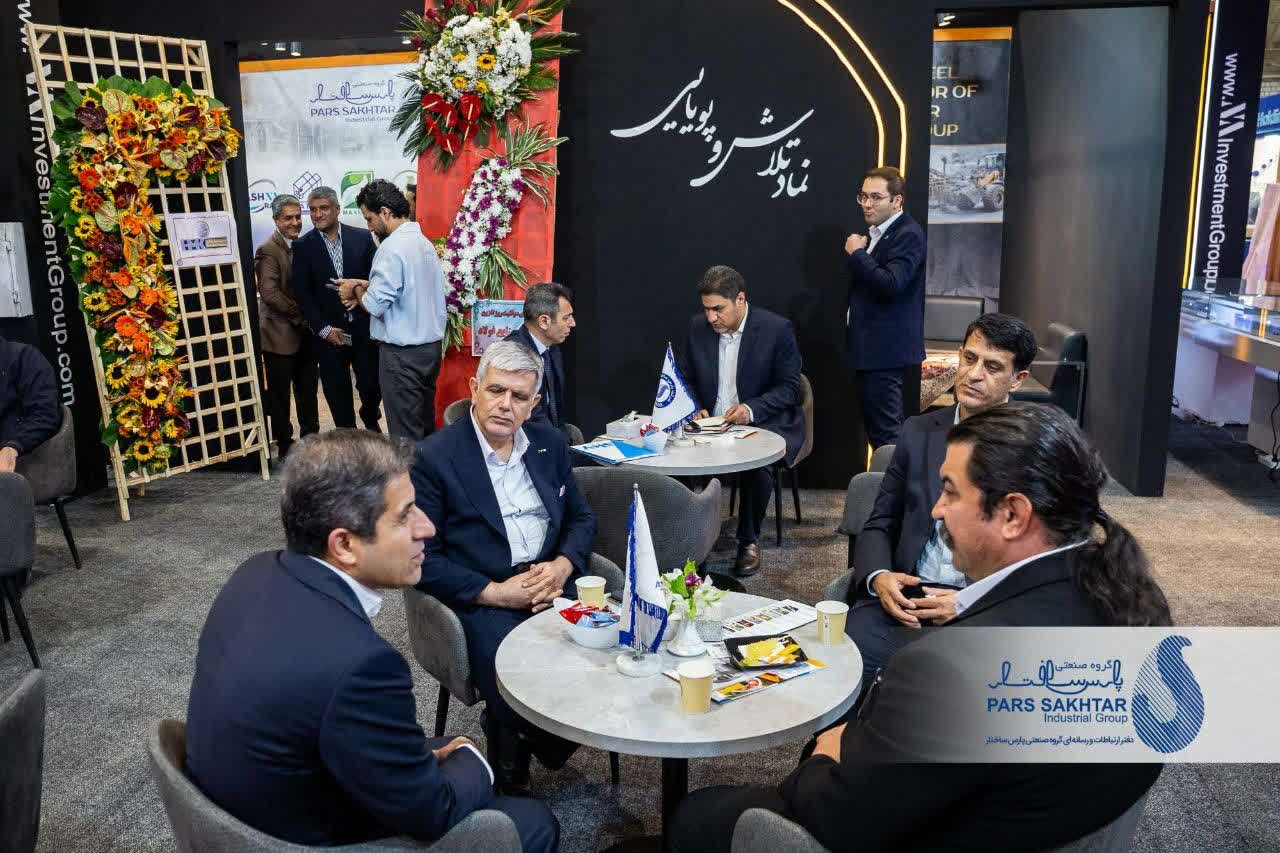 سری دوم گزارش تصویری// سومین روز حضور “صنایع معدنی و فولادی گروه صنعتی پارس ساختار” در نمايشگاه تبریزمتافو   💎شرکت های صنایع فولاد شهریار تبریز، ذوب نورد توانارام، معدنی فرنارام و بازرگانی آشنارام از شرکت های زیر مجموعه گروه صنعتی پارس ساختار تا روز یکشنبه  سوم آبان ماه از ساعت ۱۵ الی ۲۱ در محل مرکز نمایشگاه های دائمی تبریز، سالن امیرکبیر، میزبان بازدید کنندگان محترم هستند.